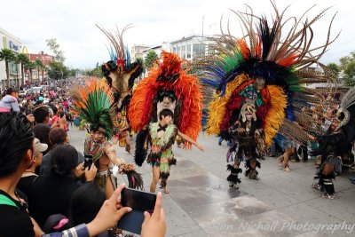 Basilica_Dancerando_Azteca_08nov2015_1187 [800x600 wmg12].JPG