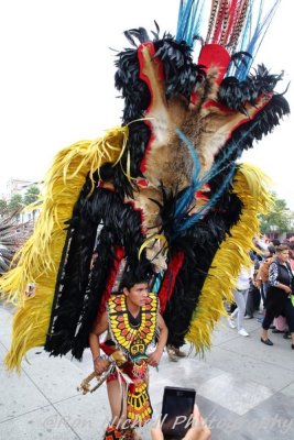 Basilica_Dancerando_Azteca_08nov2015_1195 [800x600 wmg12].JPG