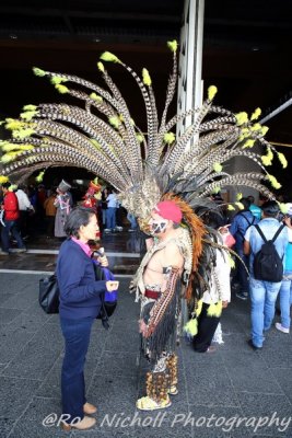 Basilica_Dancerando_Azteca_08nov2015_1500c [800x600 wmg12].JPG