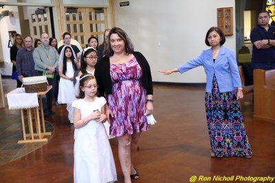 OLG_FirstCommunion_1730_17Apr_2016_0273 [800x600].JPG