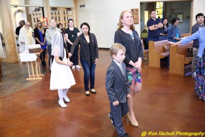 OLG_FirstCommunion_1730_17Apr_2016_0275 [800x600].JPG