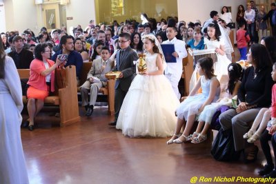 OLG_FirstCommunion_1130_17Apr_2016_0150 [800x600].JPG