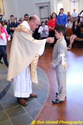 OLG_FirstCommunion_1130_17Apr_2016_0161 [800x600].JPG