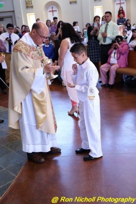 OLG_FirstCommunion_1130_17Apr_2016_0171 [800x600].JPG