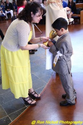 OLG_FirstCommunion_1130_17Apr_2016_0185 [800x600].JPG