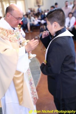 OLG_FirstCommunion_1130_17Apr_2016_0186 [800x600].JPG