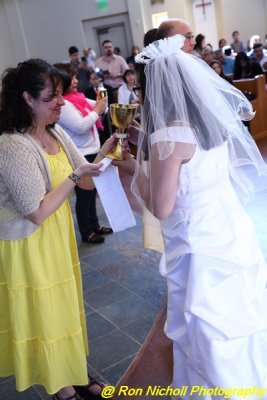 OLG_FirstCommunion_1130_17Apr_2016_0190 [800x600].JPG