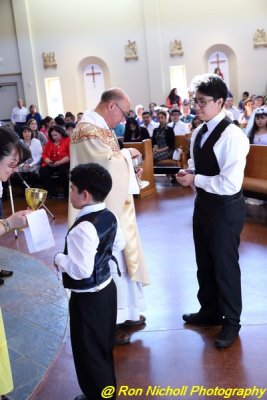 OLG_FirstCommunion_1130_17Apr_2016_0201 [800x600].JPG