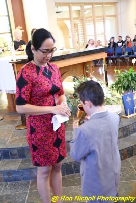 OLG_FirstCommunion_17Apr_2016_0060 [800x600].JPG