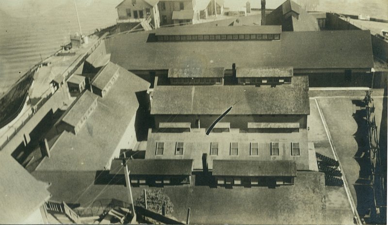 Upper prison, east 1910c.jpg