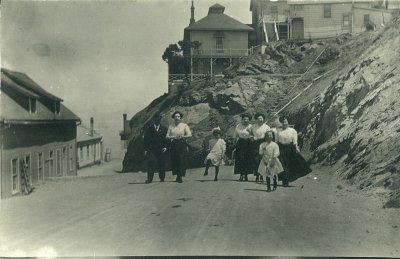 Group on road below hospital 1910c.jpg
