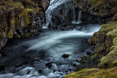 Fall Colours above Skogarfoss_D806747s.jpg