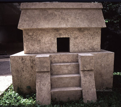 Totonac-tomb JALMUS