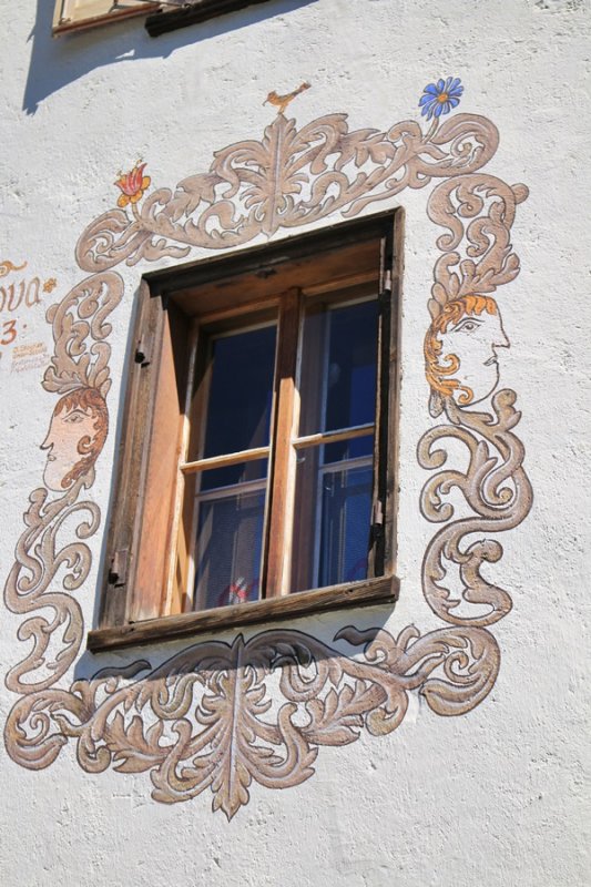 Guarda. Traditional Engadin Houses