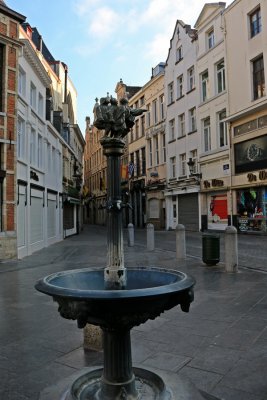 Brussels. Fountain of the Blind Men