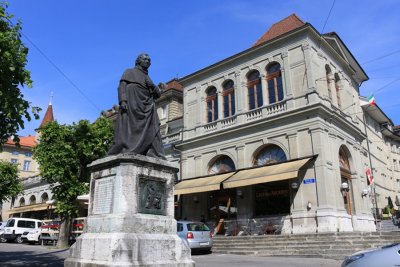 Fribourg/Freiburg. Statue of Father Girard