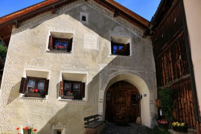 Guarda. Traditional Engadin Houses