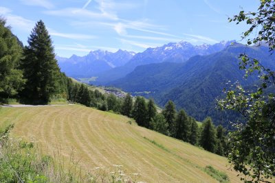 Hiking from Guarda to Ardez