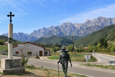 Potes. Monument to the Pilgrim