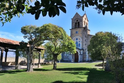 Frias. Iglesia de San Vicente