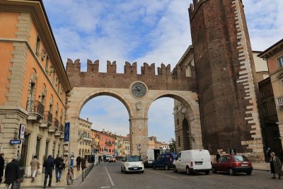 Verona. Portoni della Br