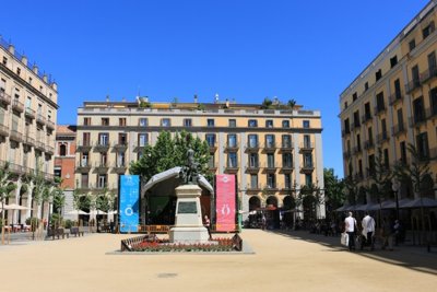 Girona. Plaa de la Independncia