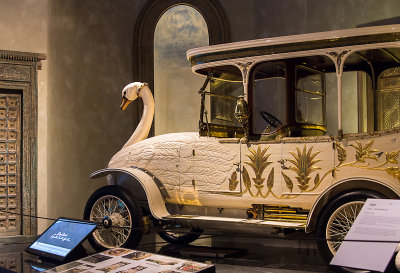 Swan car