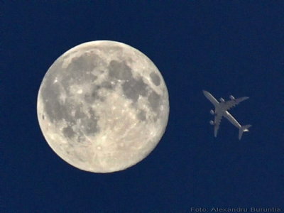 Airbus A340-541, Etihad Airways next to the Moon