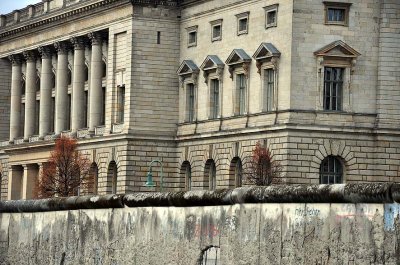 Berlin Wall and Abgeordnetenhaus, State Parliament - 7441