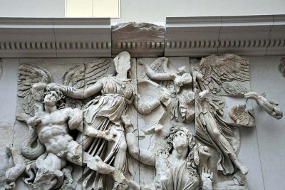 Athena, Pergamon altar hall, Pergamon Museum - 8007