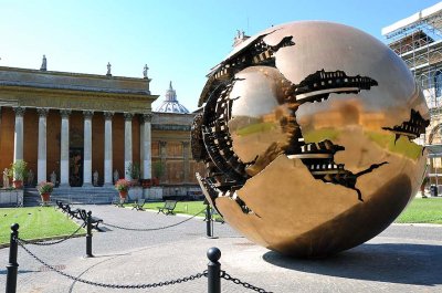 Pomodoro  sphere, Cortile della Pigna, Vatican - 2252