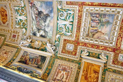 Ceiling of the Gallery of Maps, Vatican Museum - 2375