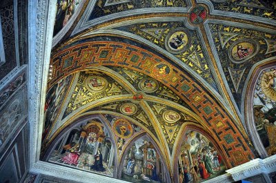The Hall of the Mysteries of the Faith, Borgia Apartment, decorated by Pinturicchio, Vatican - 2512