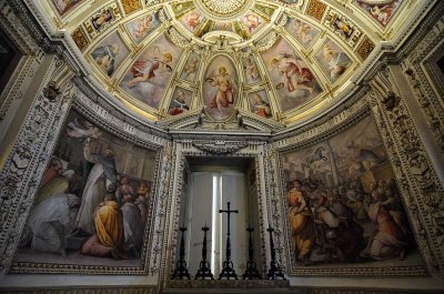 Chapel of St. Peter Marty (1570) decorated by Giorgio Vasari - Vatican Museum - 2554