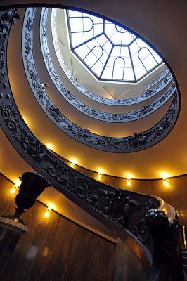 Bramante Staircase, designed by Giuseppe Momo in 1932 - 2793