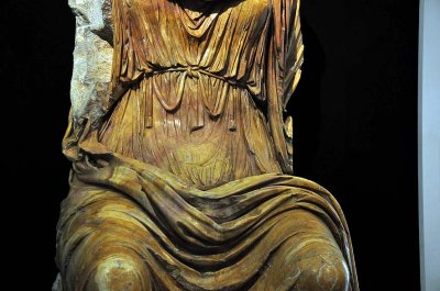 Statua di Minerva seduta, Roma, piazza dell'Emporio (2nd half of 5th cent. BC, Augustan period), detail - 3961