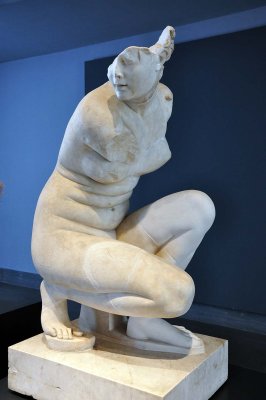 Afrodite al bagno accovacciata - Tivoli, Villa Adriana - Hadrianic period (AD 117-138) - 4019