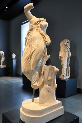 Danzatrice di Tivoli - Villa Adriana (Hadrianic period, AD 117-138) - 4025