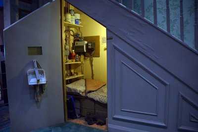 Harry Potter's room - The Cupboard Under the Stairs, Privet Drive - 1568