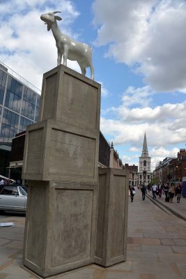 Kenny Hunter - I Goat - in front of Spitalfields Market - 2399