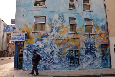Mural by Jim Vision on Turville Street - 2504