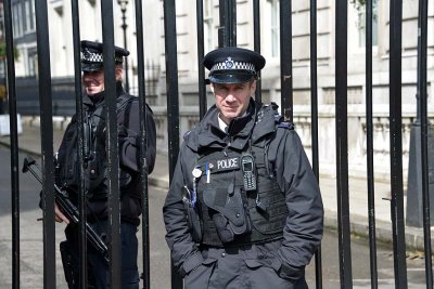 Prime Minister's Office - Guards in front of  10 Downing Street - 2652