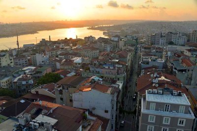 Sunset on Istanbul seen from Galata Tower - 6542