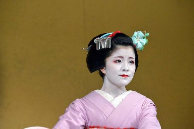 kyo-mai geisha dance, Gion, Kyoto - 8648