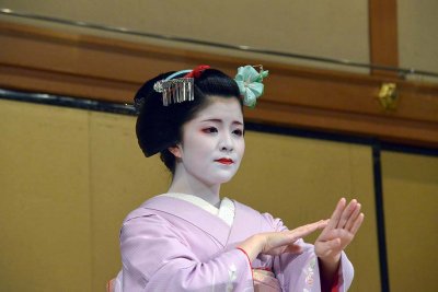 kyo-mai geisha dance, Gion, Kyoto - 8659