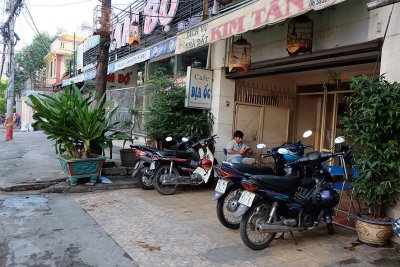On the streets of Saigon - 2642