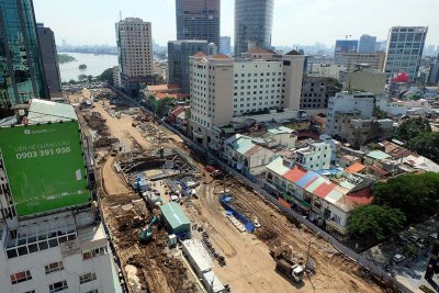 Work in progress on Nguyn Hu Boulevard - 2716