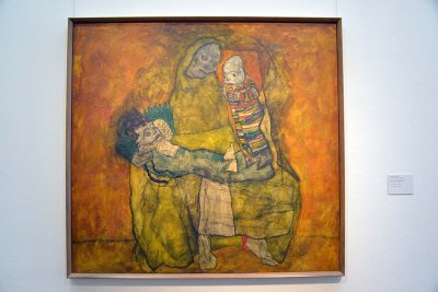 Egon Schiele - Mother with two children II, 1915 - Leopold Museum, Vienna - 4911
