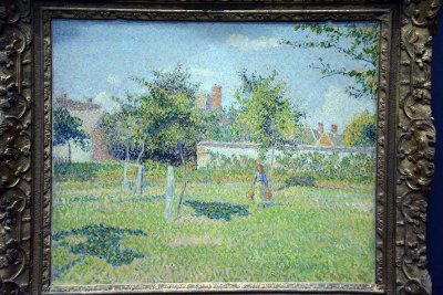 Camille Pissarro - Femme dans un clos, soleil de printemps dans le pré à Eragny (1887) - Musée d'Orsay - 3391w