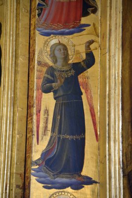 Fra Angelico - Tabernacle of the Linen-drapers. Musician angel (1433-1436) - Couvent de San Marco - 6949